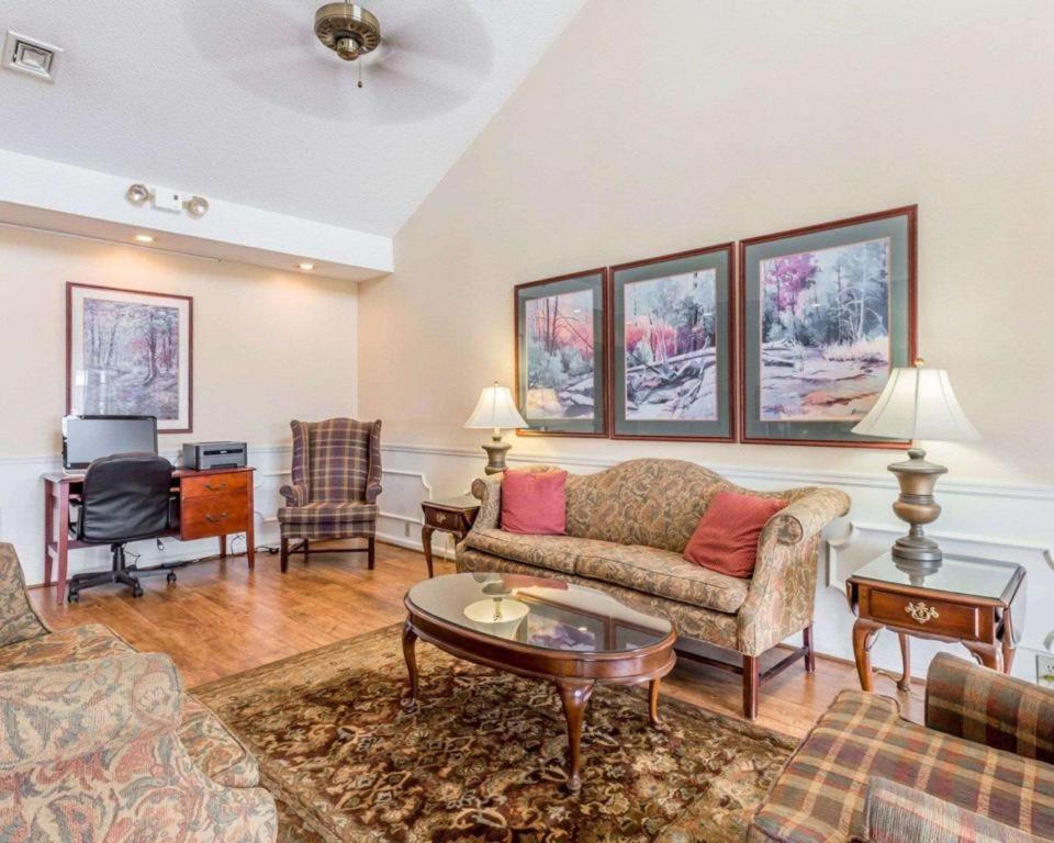 Rodeway Inn Sylacauga Hwy 280 Екстериор снимка